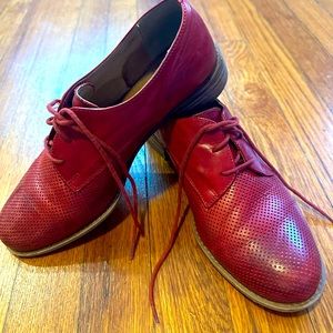 Lace up genuine leather red shoes